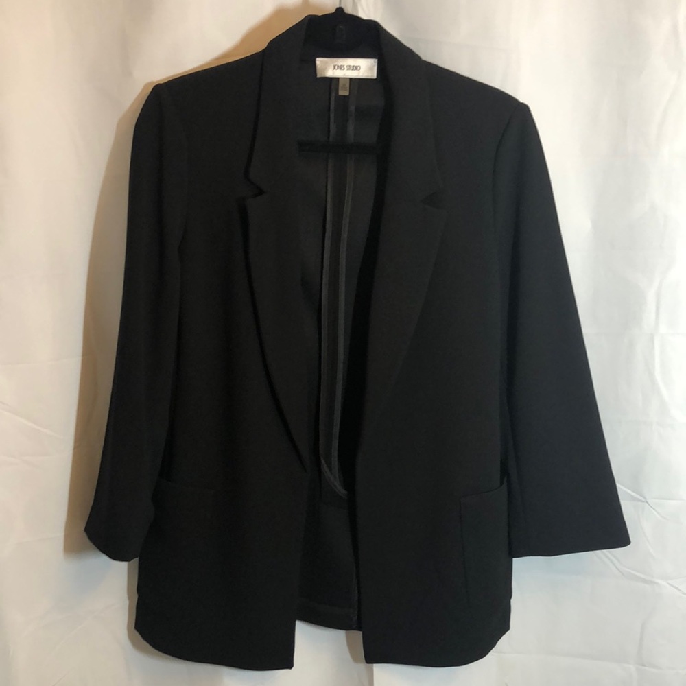 Jones Studio black lapel open front blazer